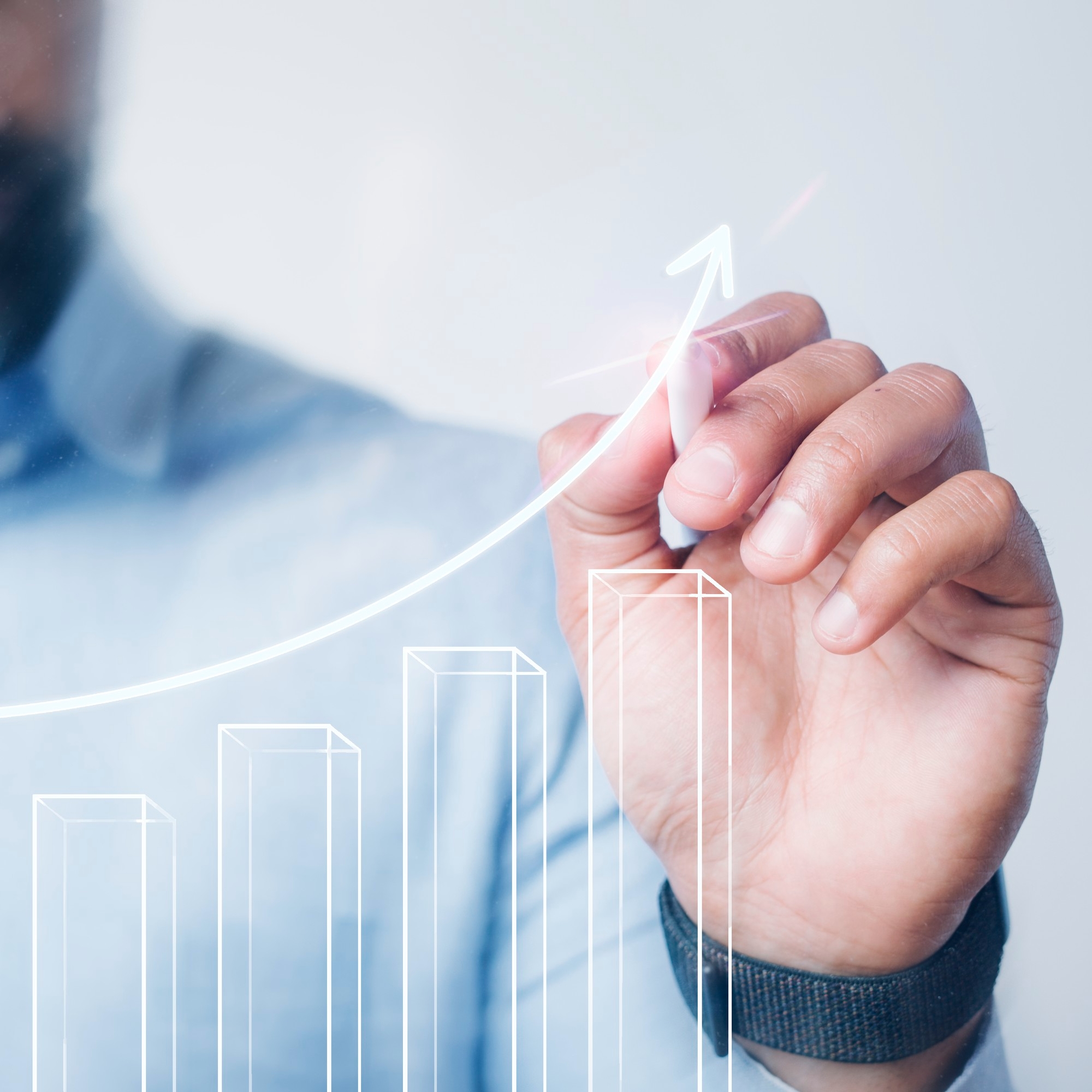 Consultant cu proiecție holografică a unei cresteri. Start Up Nation